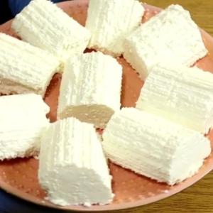 Cottage Cheese 0.4 Kg - Wholesome Creaminess for Your Plate - جبنة قريش